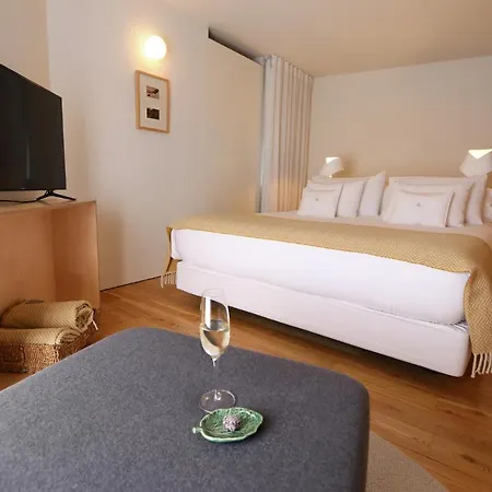 Casas Da Lapa, Nature & מלון