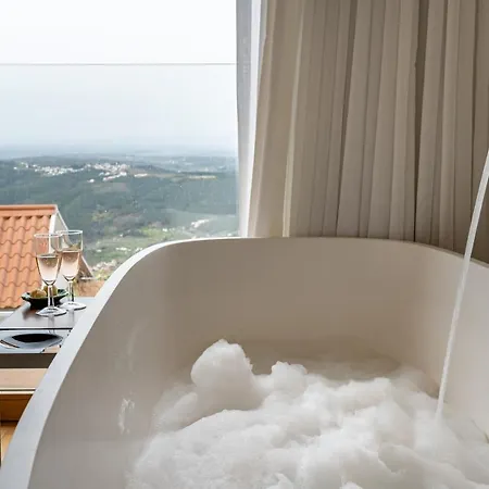 Casas Da Lapa, Nature & Hotel Seia